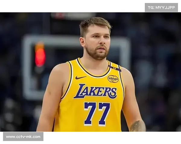 雷迪克开发东契奇詹姆斯挡拆，湖人战术革新初显成效